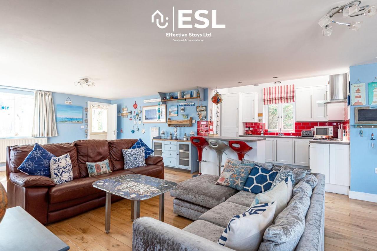 Beautiful En Suite 5 Bedroom Home With Sea Views New Quay  Kültér fotó
