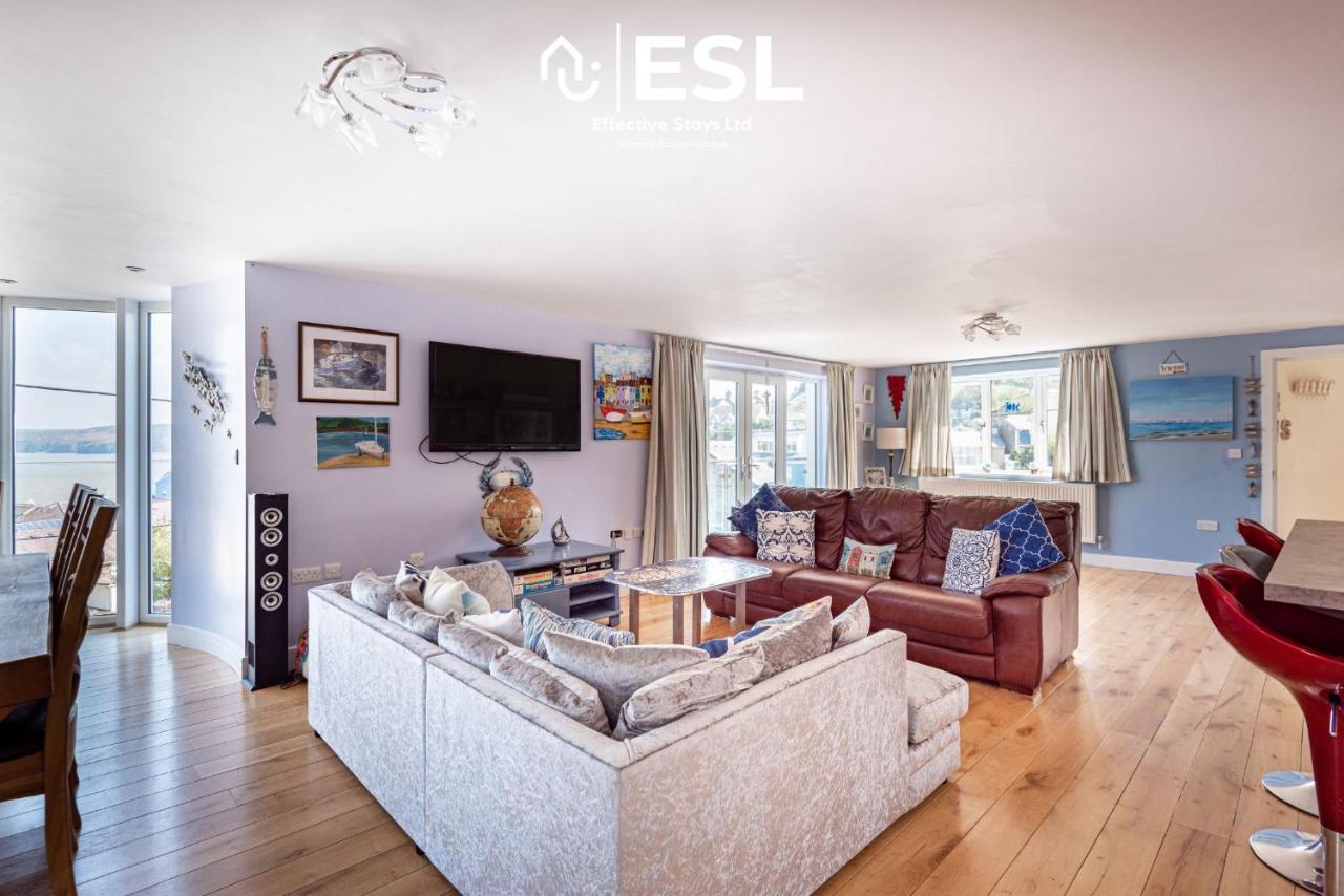 Beautiful En Suite 5 Bedroom Home With Sea Views New Quay  Kültér fotó