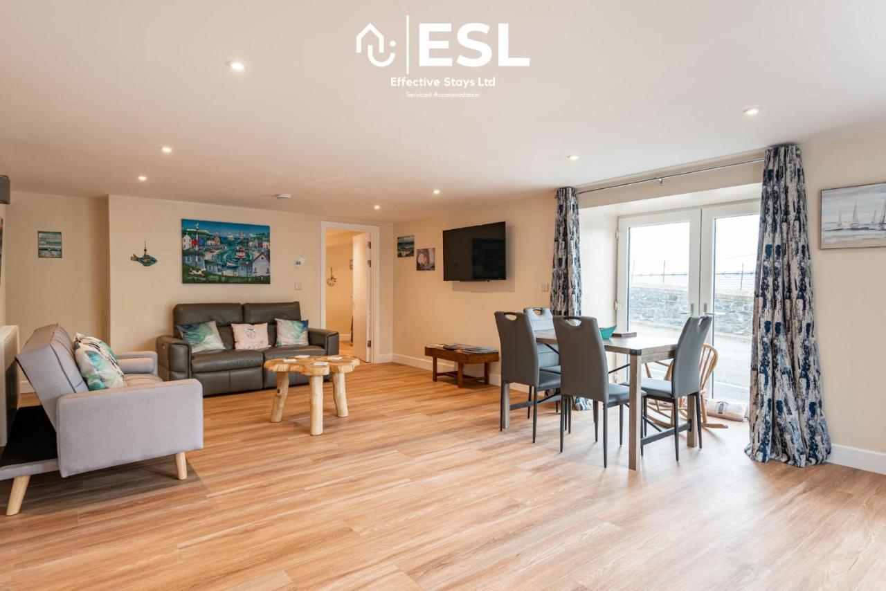 Beautiful En Suite 5 Bedroom Home With Sea Views New Quay  Kültér fotó